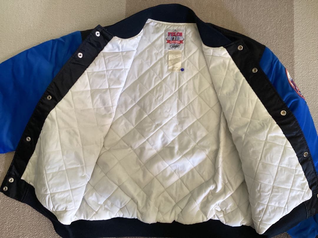 FELCO社製Metsスタジアムジャンパー