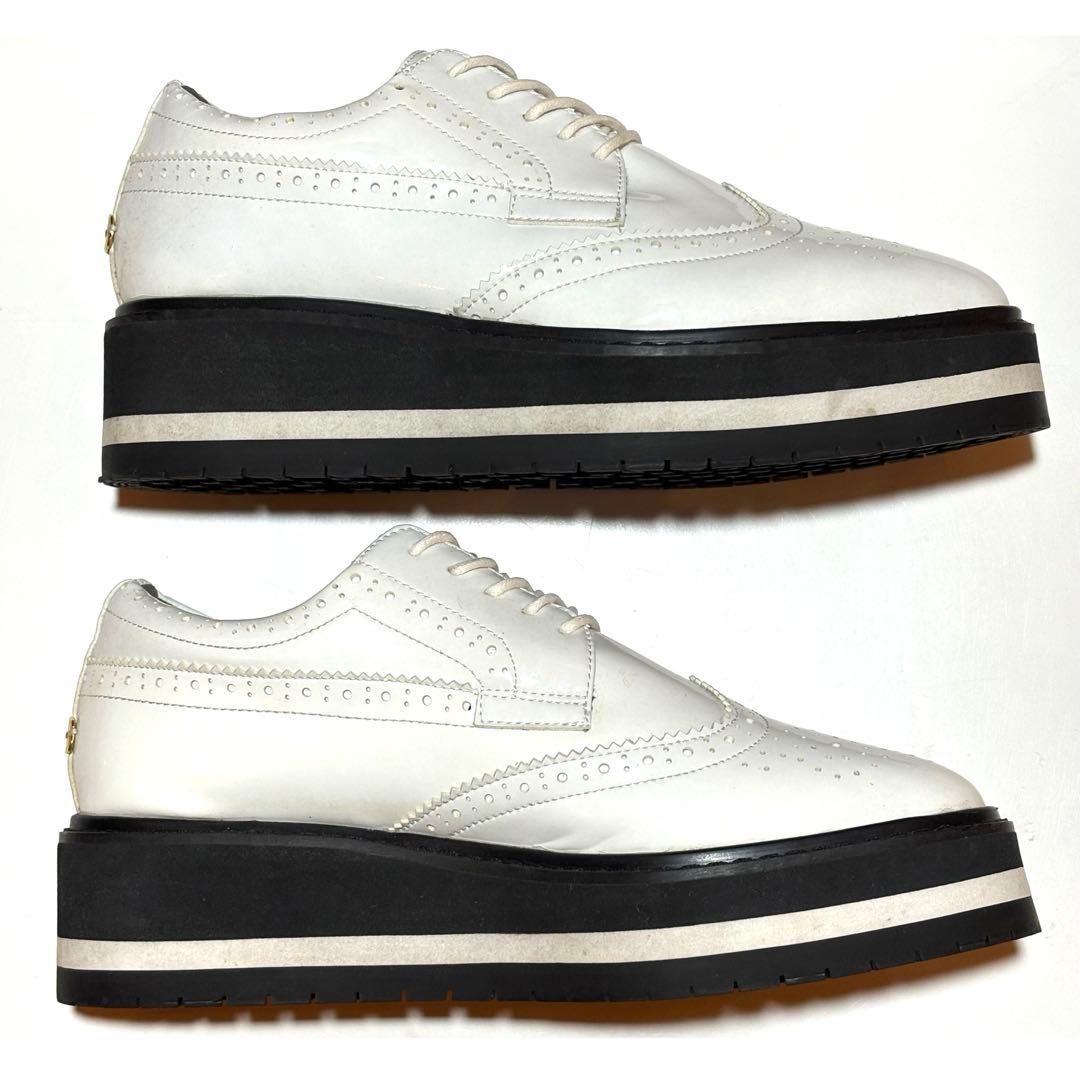 セントアンドリュース エナメル厚底スパイクレスゴルフシューズ24.0（ホワイト）