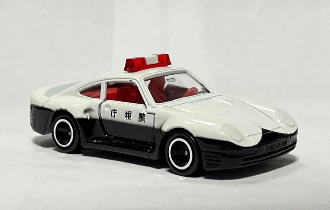 ア*ン様 トミカ No.106 ポルシェ959パトロールカー 日本製