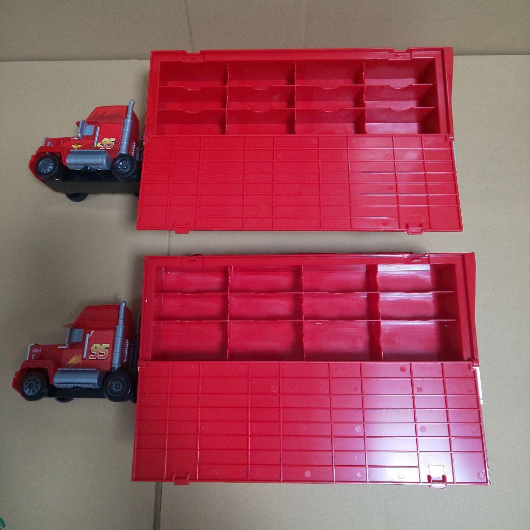 カーズ トミカ 大きなコレクションケース マック たくさんのせよう！大きなマック