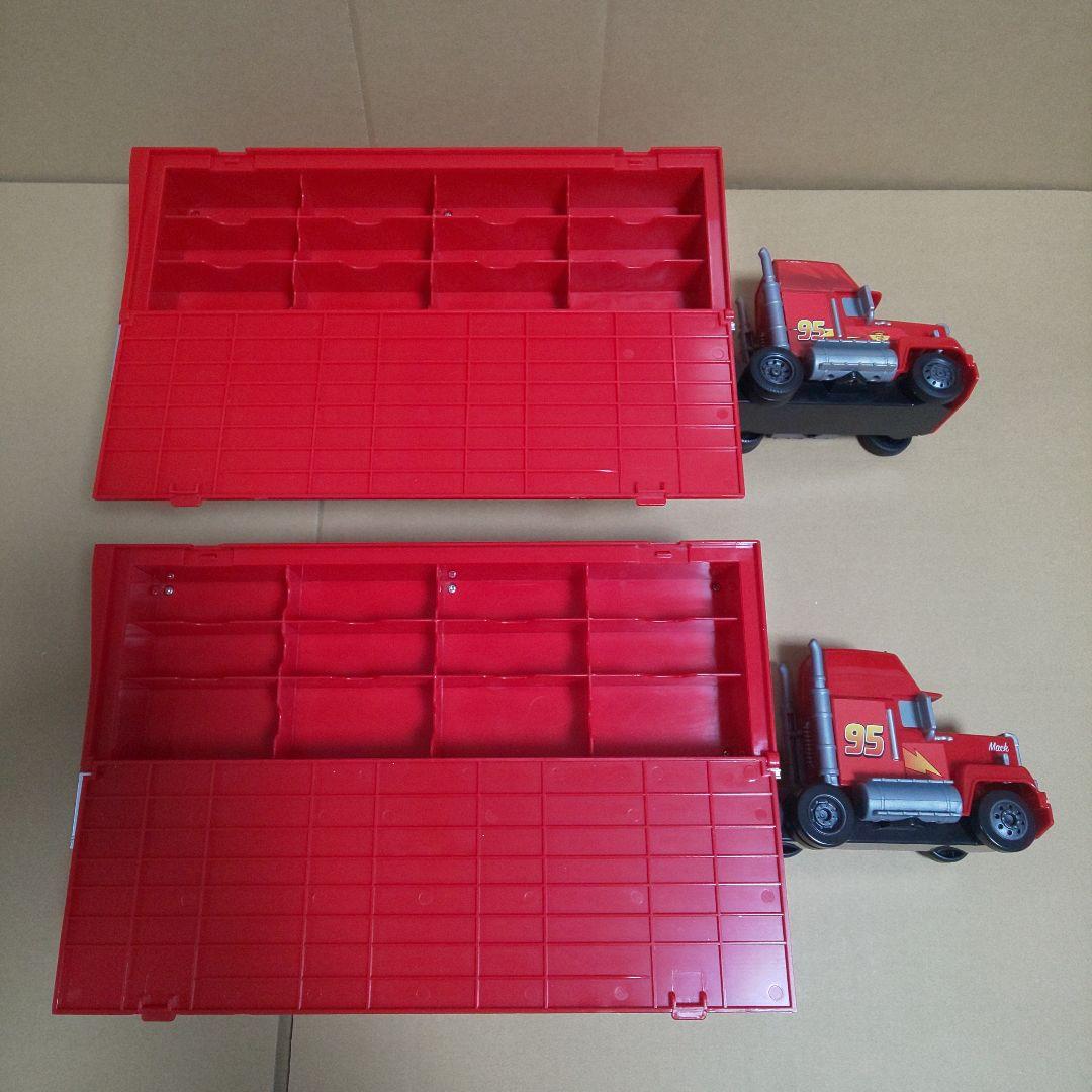 カーズ トミカ 大きなコレクションケース マック たくさんのせよう！大きなマック