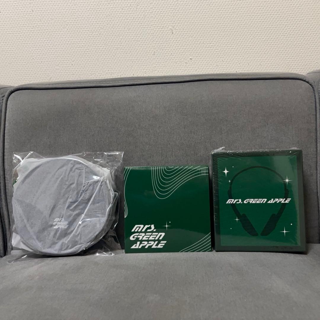 ミセスグリーンアップル ポータブルCDプレーヤー & ヘッドホン