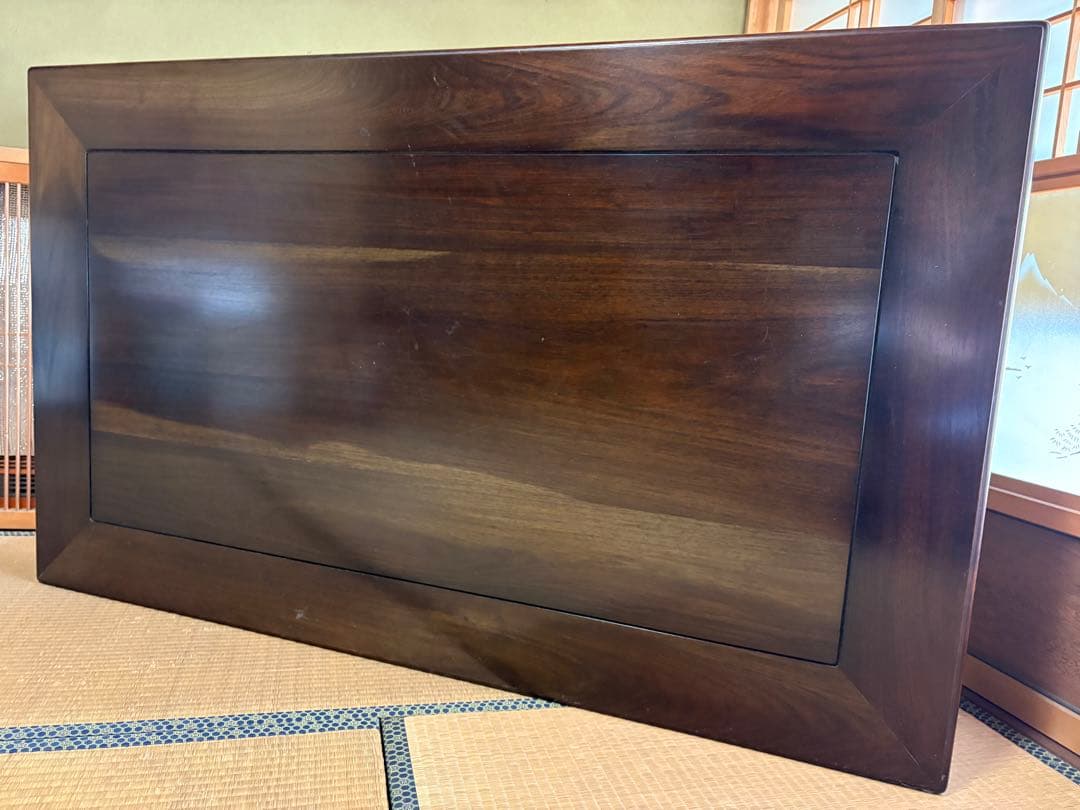 紫檀材？ケヤキ材？座卓