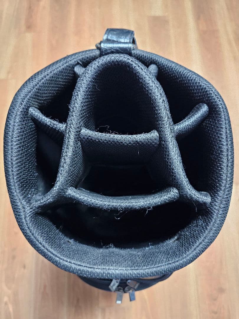 Titleist ブラック キャディバッグ 9.5型