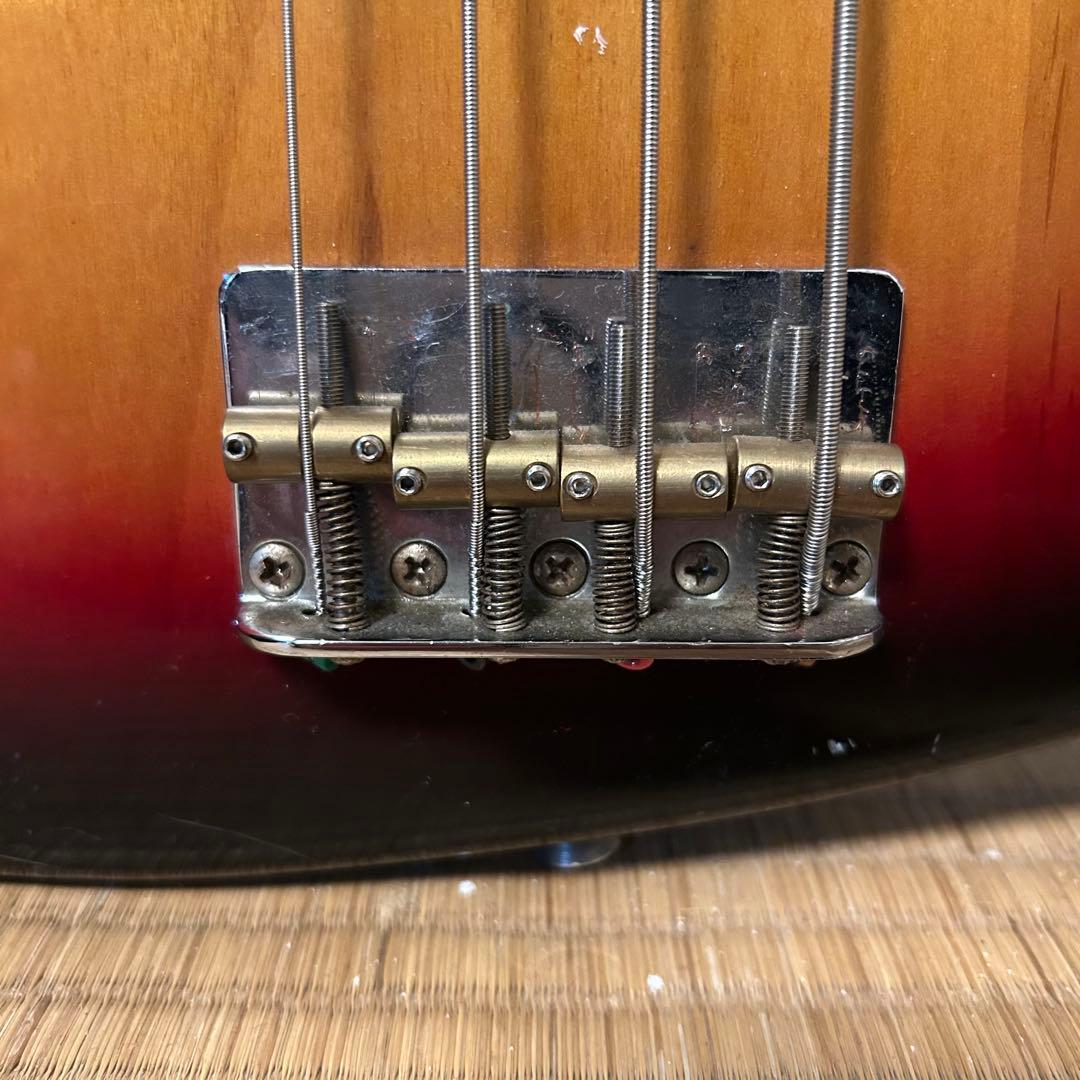 左用（レフティー）フレットレス ジャズベース