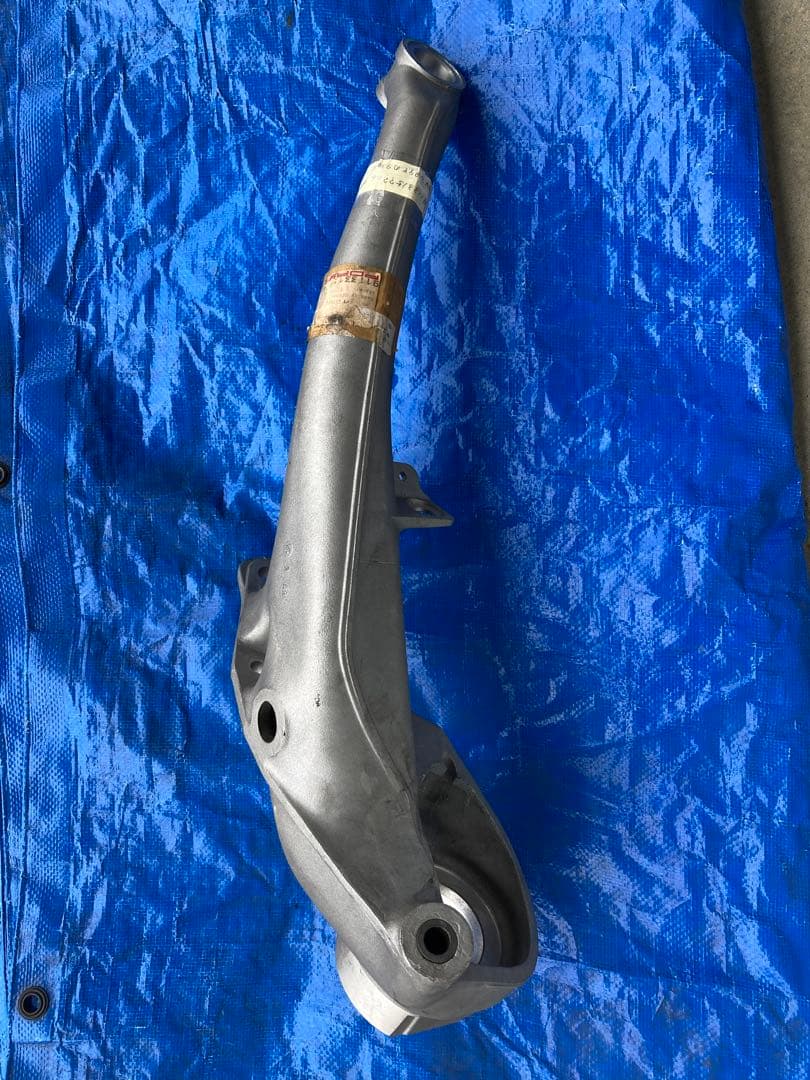 PORSCHE 930 右リアトレーリングアーム新品