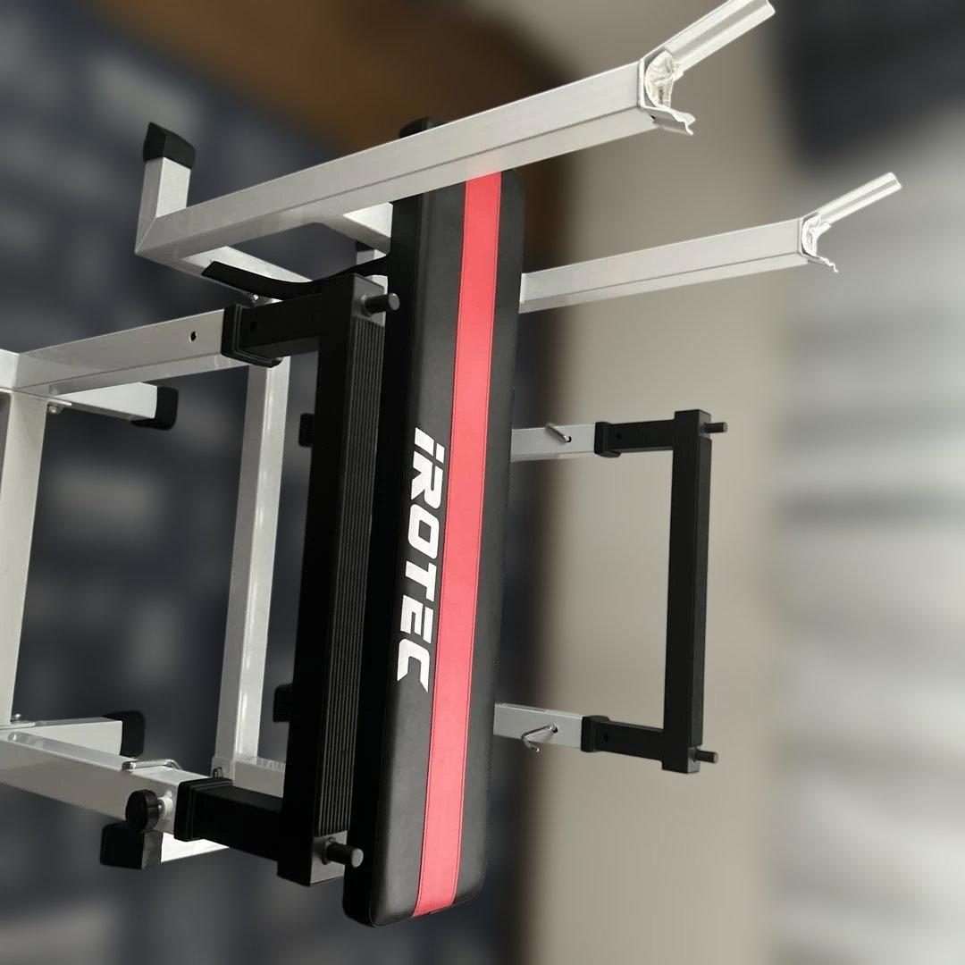 iROTEC トレーニングベンチ 黒と赤