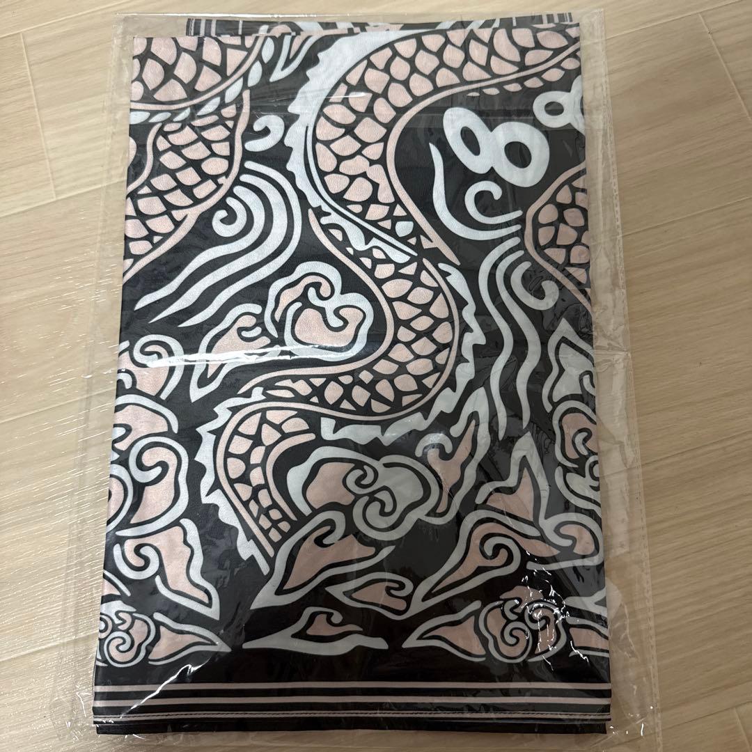 g-dragon スカーフ