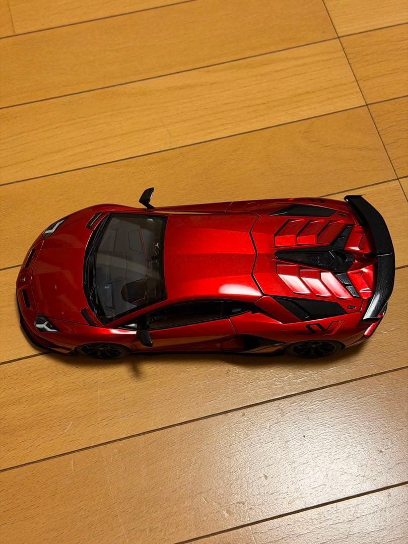 Lamborghini Aventator 1/18 モデルカー