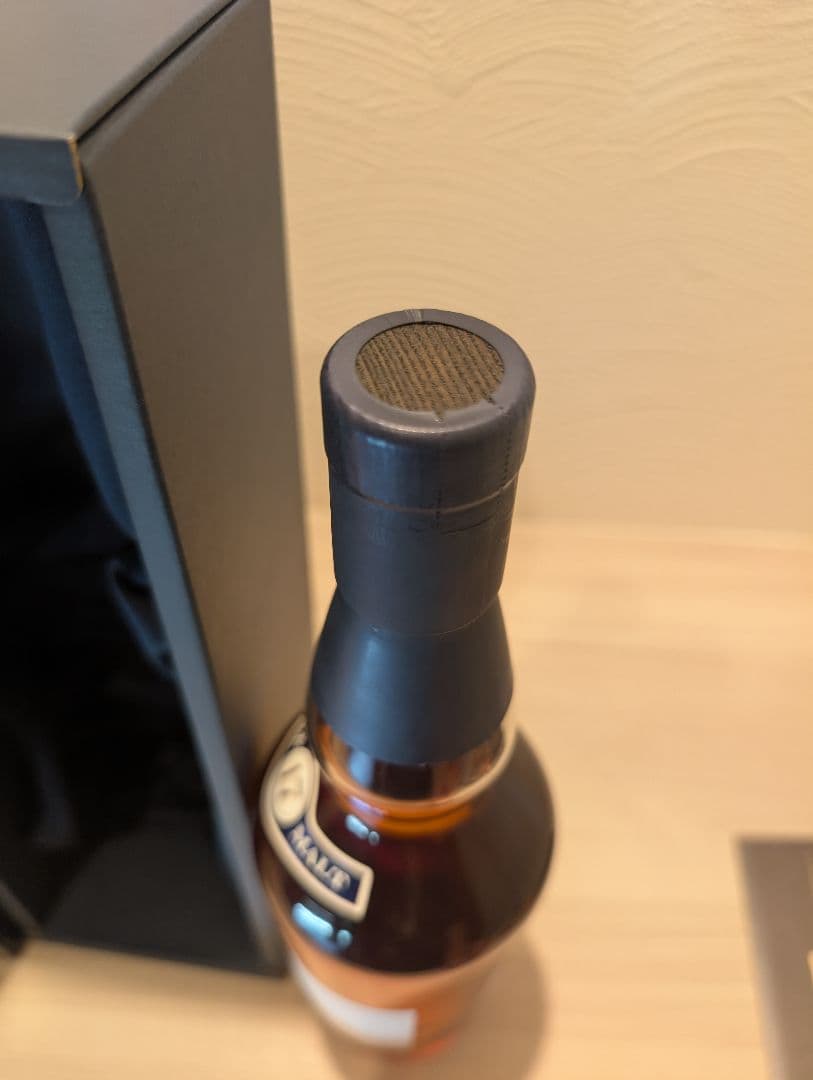 富士山麓 シングルモルトウイスキー 17年 700ml　46%