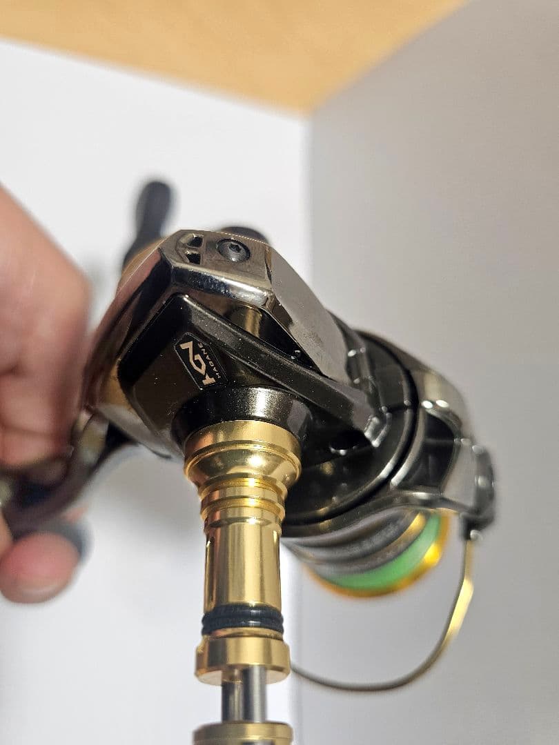 シマノ 17ソアレ CI4+ C2000SSPG　ドレスリールスタンド付き