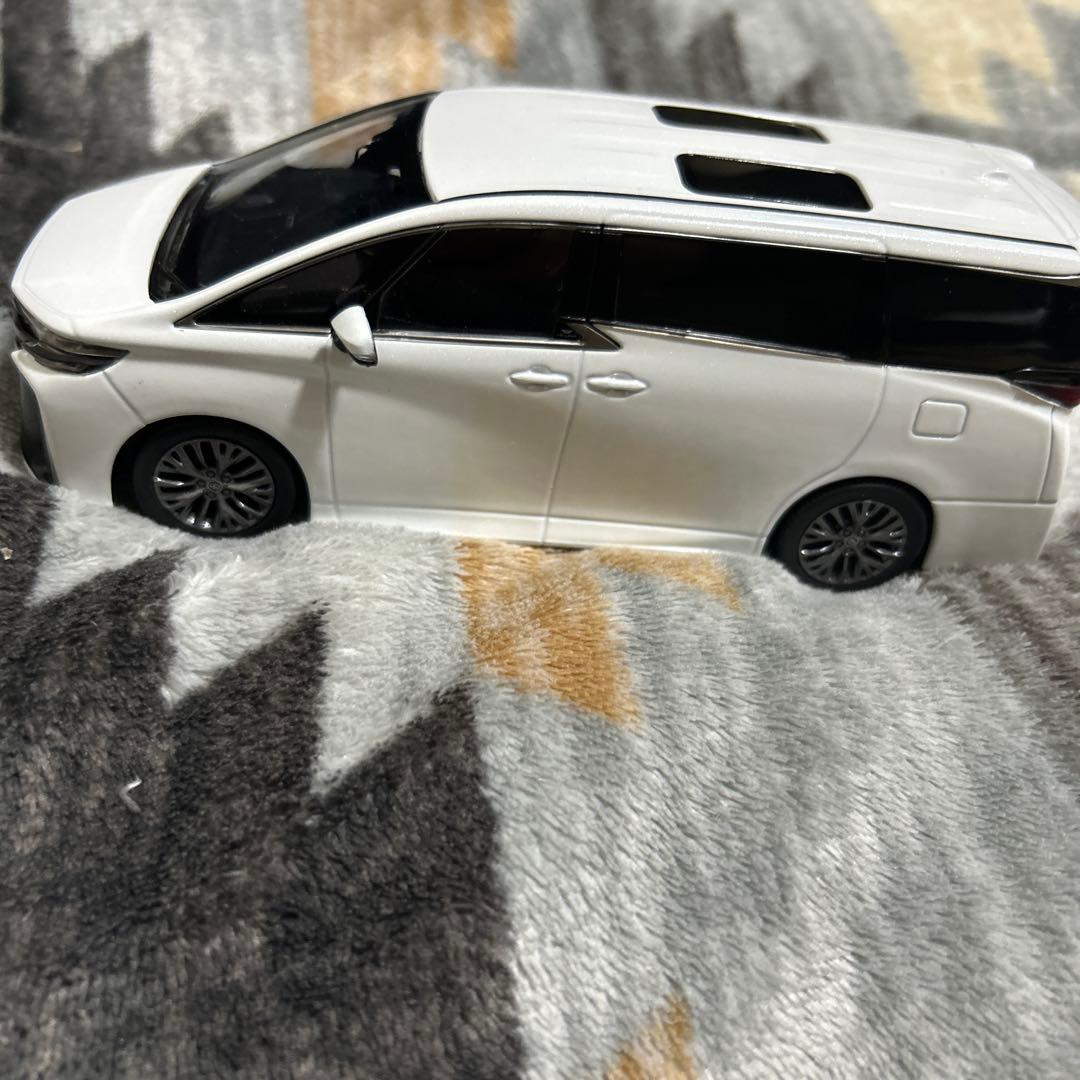 カラーサンプルミニカーヴェルファイアホワイトパール