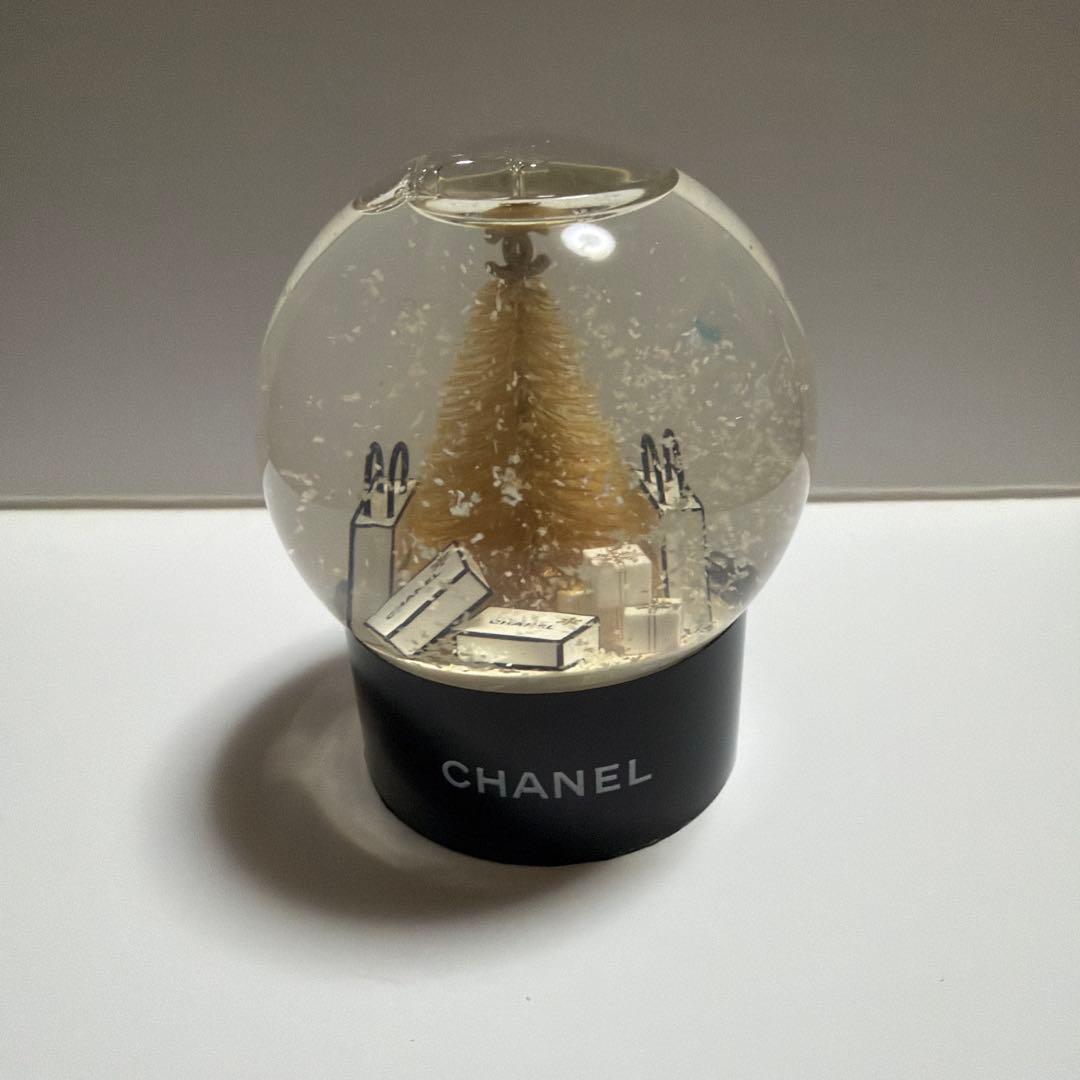 CHANEL クリスマススノードーム