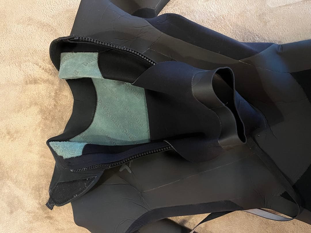 【日本製】 パタゴニア ウェットスーツ 5mm バックジップ