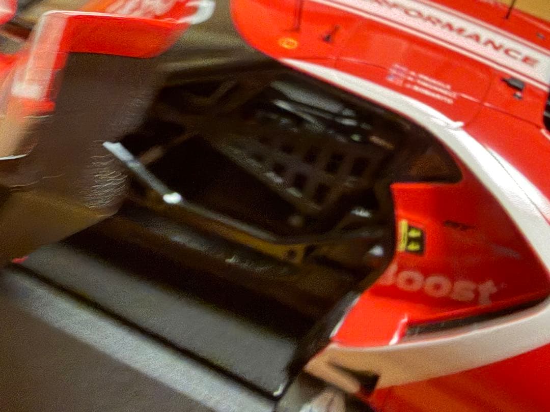 Ford GT レーシングカー 1/18モデルカー