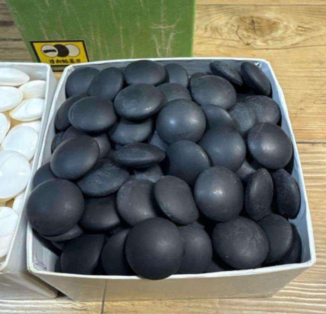 【新品未使用】囲碁　碁石　日向特製　本蛤碁石　那智黒碁石　34号