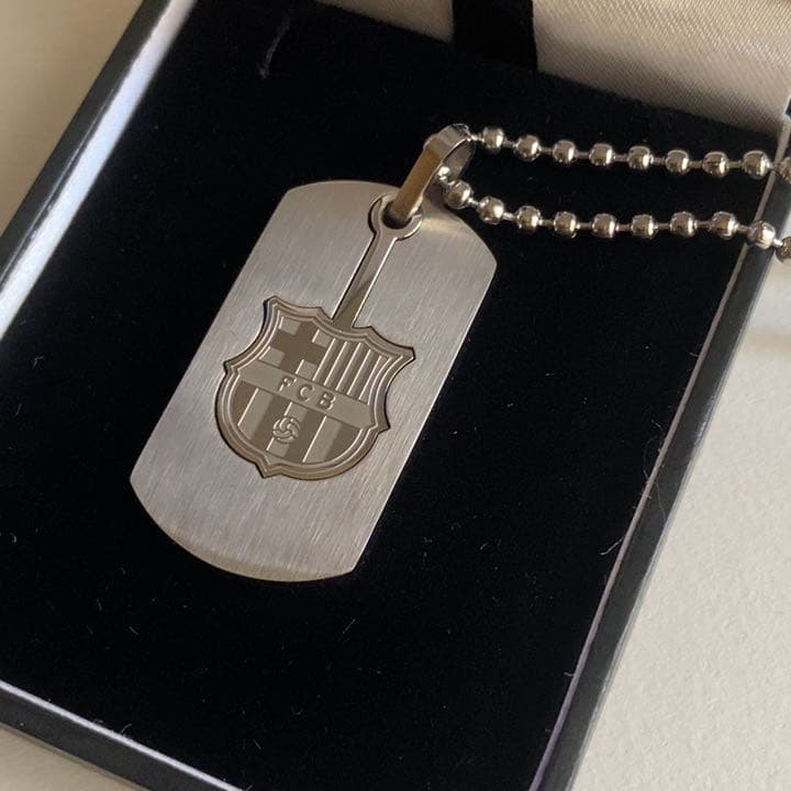 今だけ値下げ！　FCバルセロナ　バルサ　ペンダント　ネックレス　未使用新品