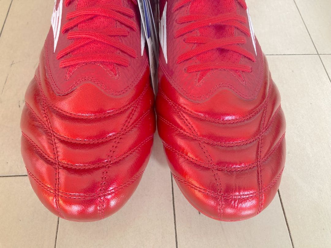 モレリアネオ4βジャパン　赤　26.5㎝ 新品。