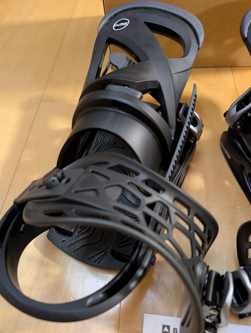 み*き様 ウィメンズ バートン スノーボードバインディング スクライブ ブラック