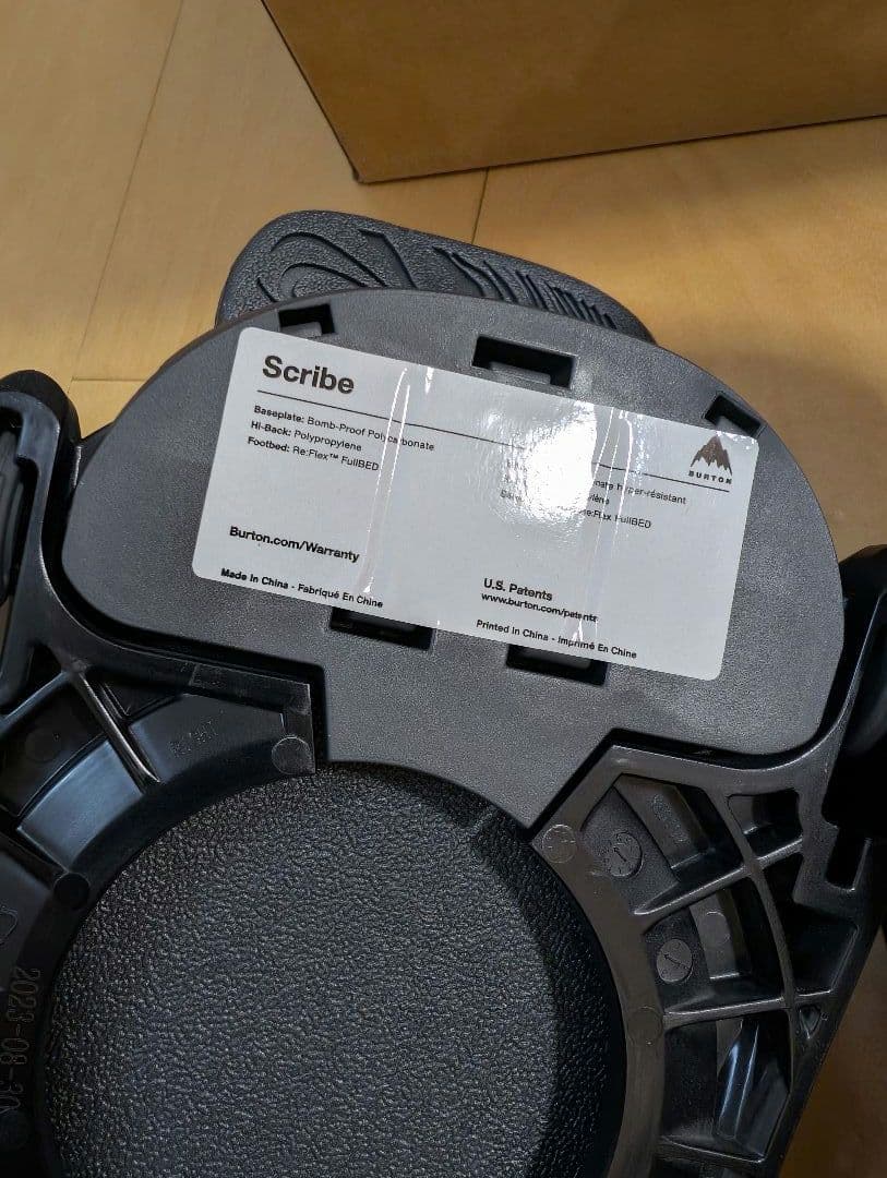 み*き様 ウィメンズ バートン スノーボードバインディング スクライブ ブラック