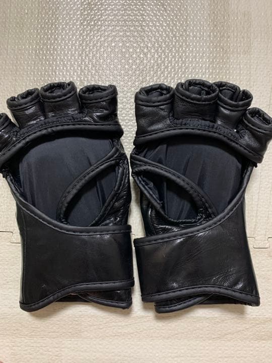 最終値下げone championship 公式オープンフィンガーグローブ