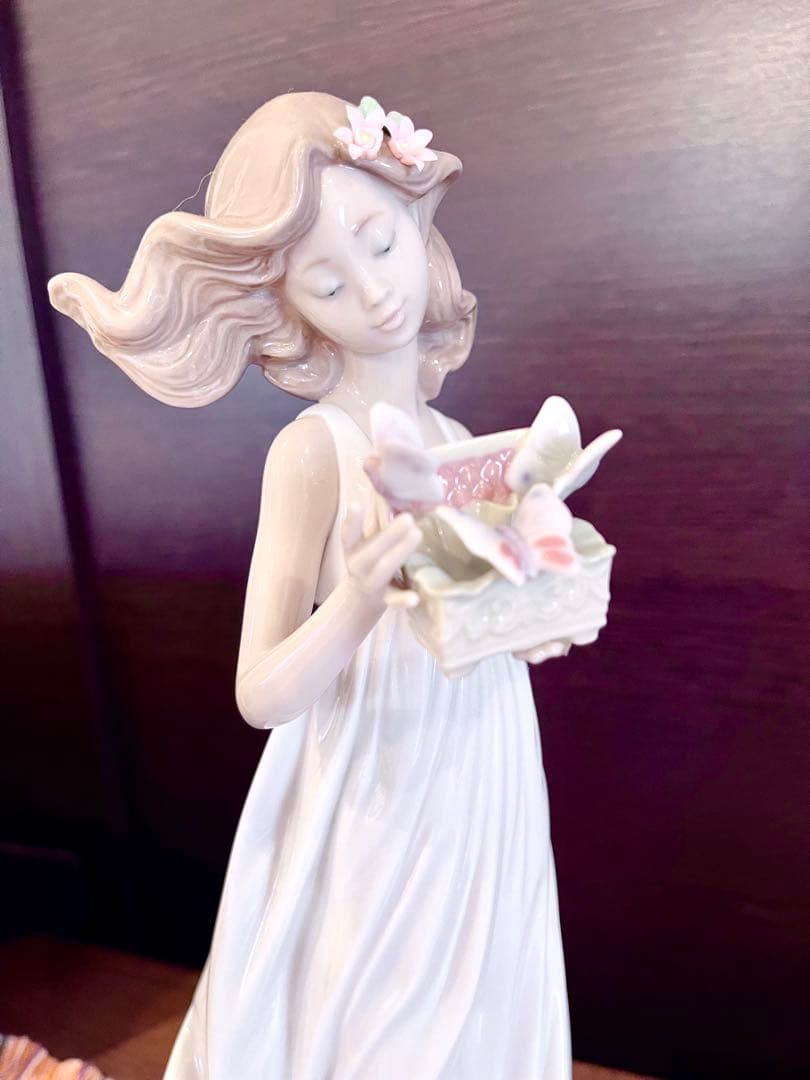 ⭐️美品お買得❣️⭐️リヤドロLLADRO 「 私の宝もの」陶器置物(大型) 人形
