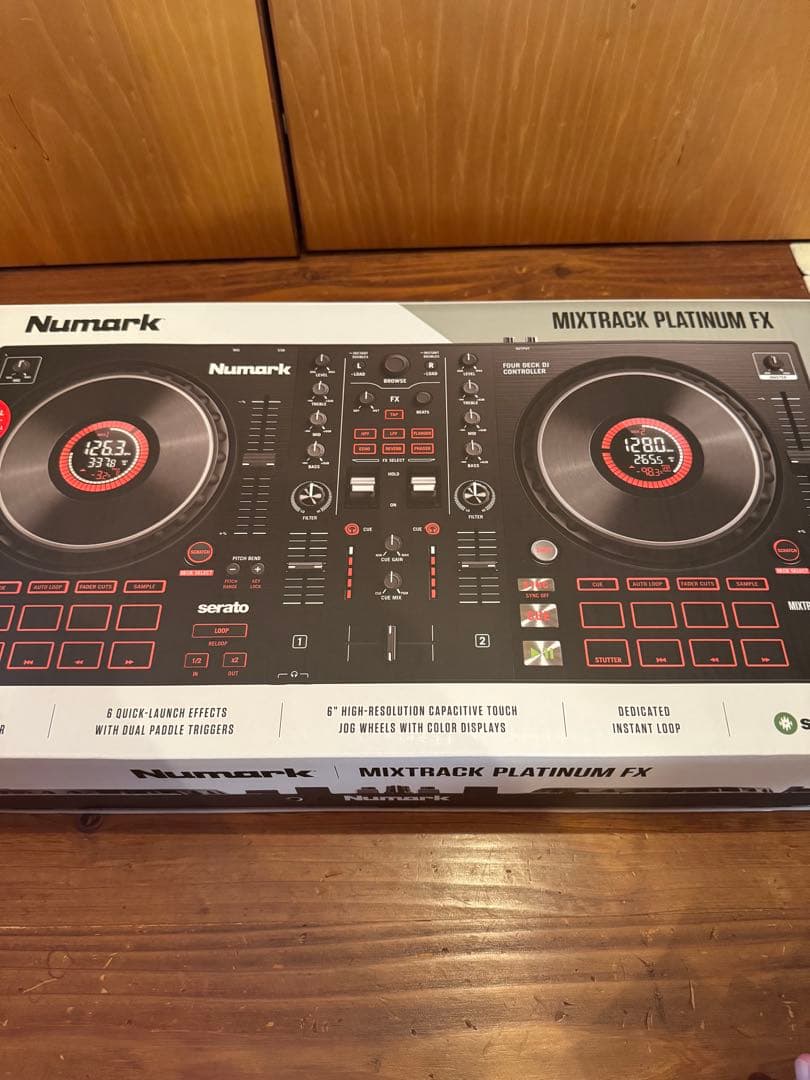 Numark Mixtrack Platinum FX ＋ HDJ-CUE1