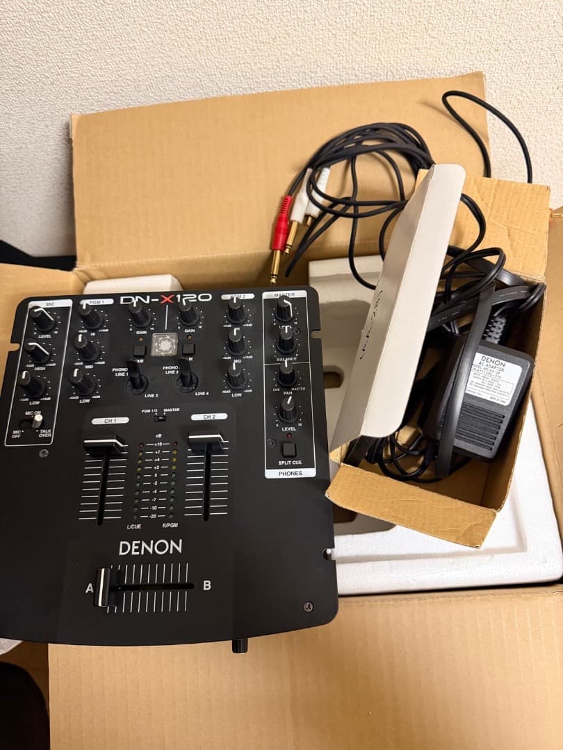 DJ機材 [PERFEITO ESTADO] MIXER DENON DN-120