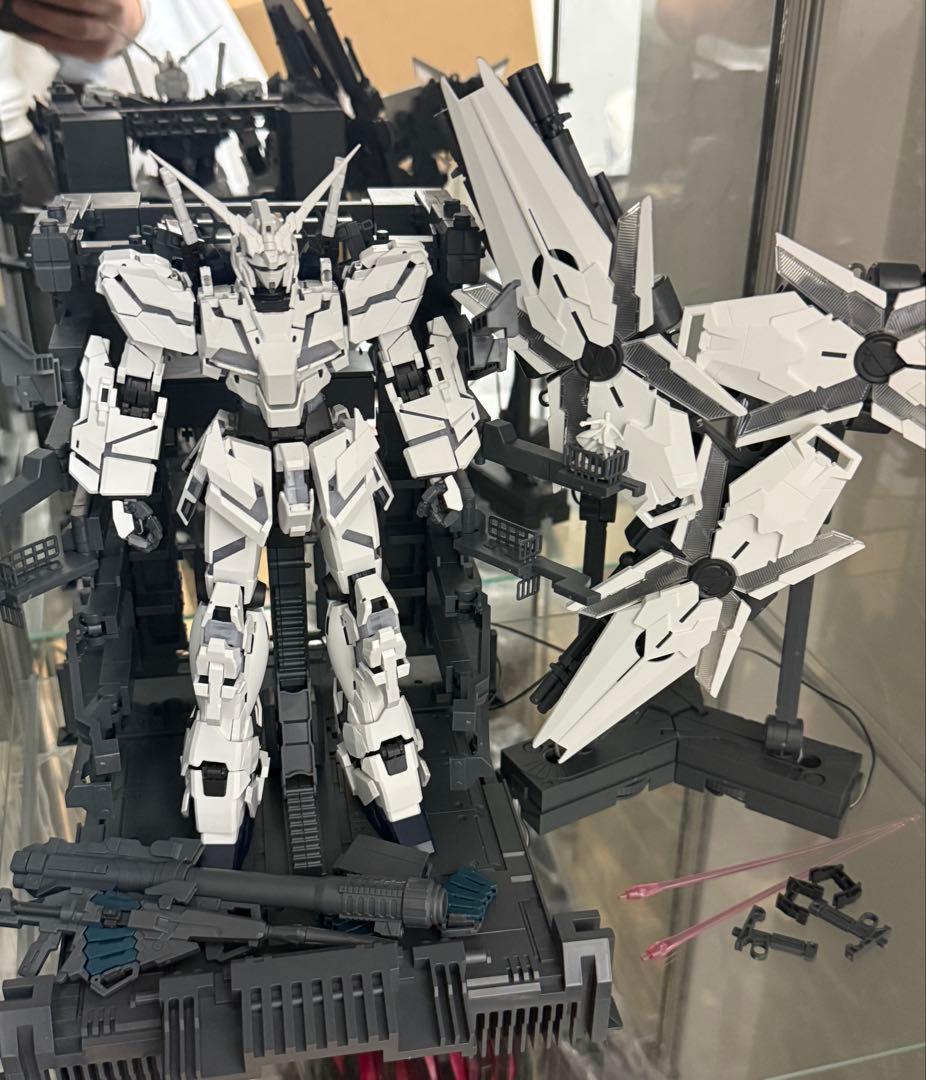 MGEXユニコーンガンダム 1/100 LED発光