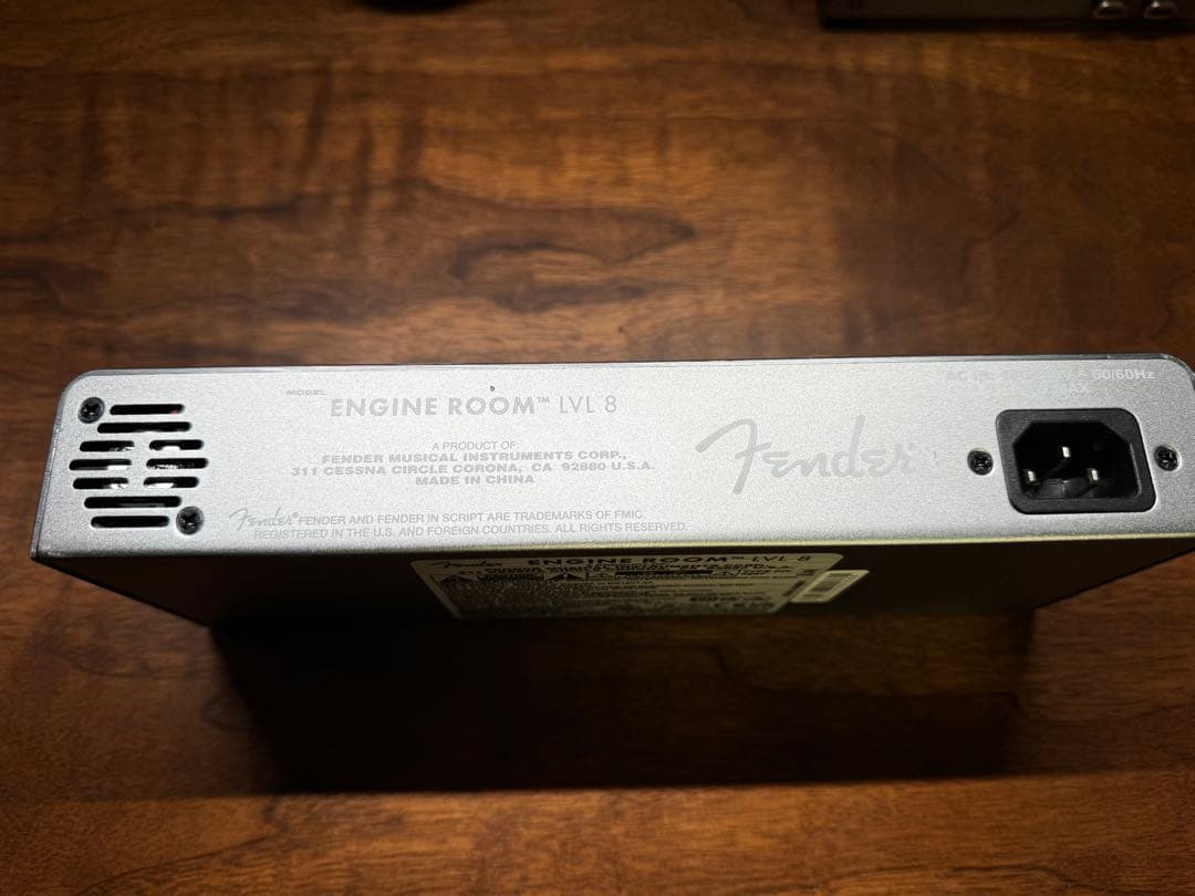ギター Fender ENGINE ROOM LVL 8