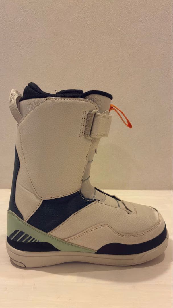 DEELUXE ID LALA 23.5cm スノーボード ブーツ