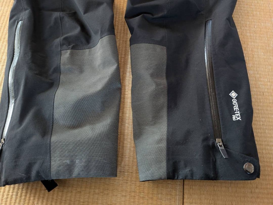 ノローナ trollveggen Gore-TexPro Bib Lサイズ