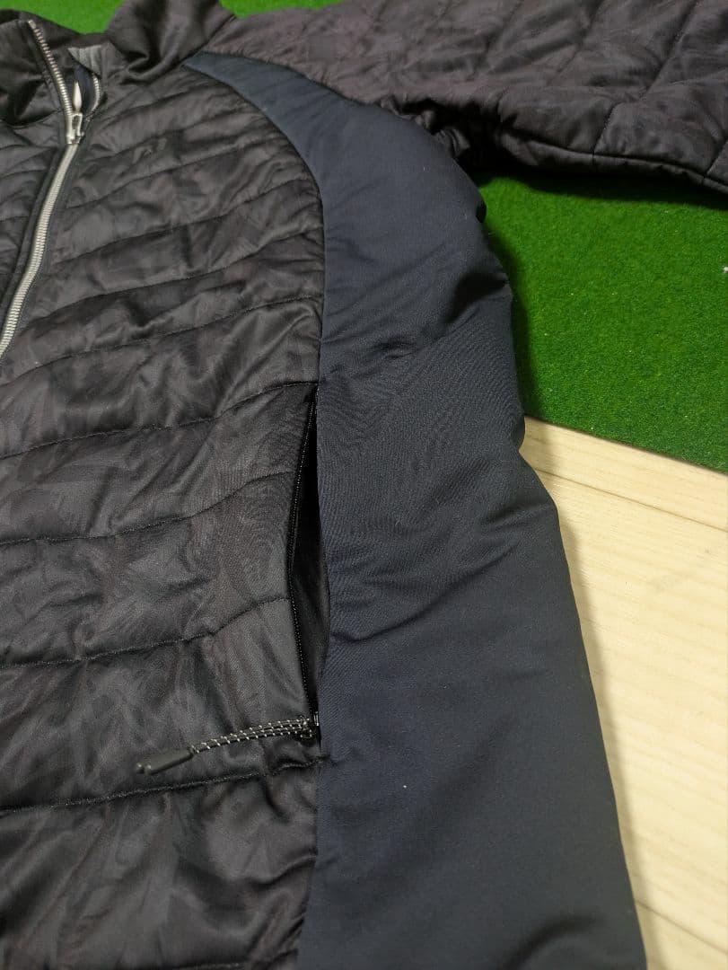 TravisMatthew　トラビスマシュー　ダウンジャケット　Lサイズ