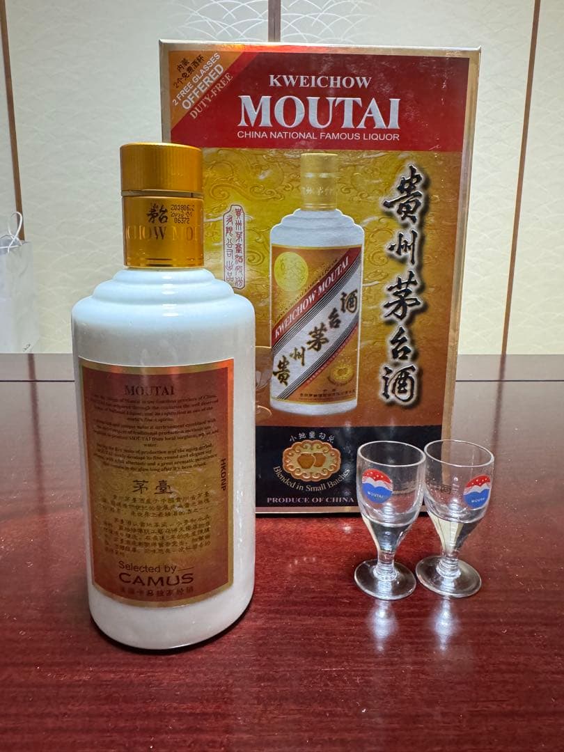白酒　MOUTAI