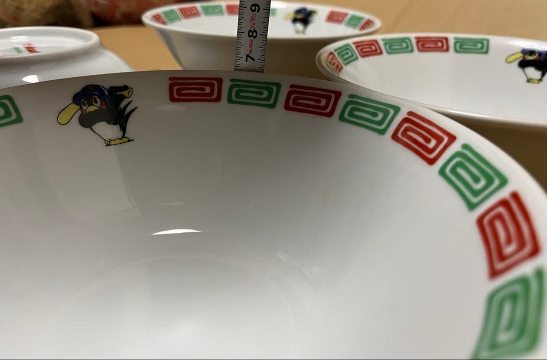 ヤクルト　つば九郎　ラーメン　丼　4個セット