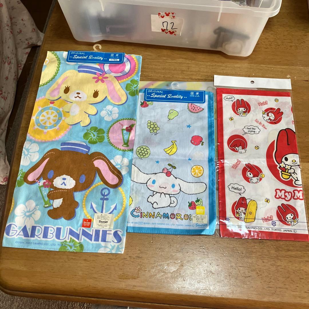 サンリオ　ハンカチ・巾着袋セット〜BOX72