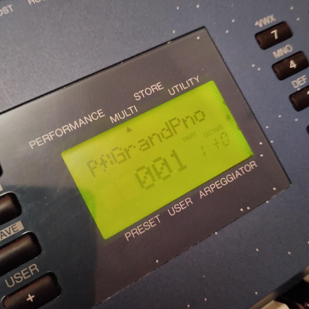 YAMAHA「 CS1X 」デジタル・シンセサイザー