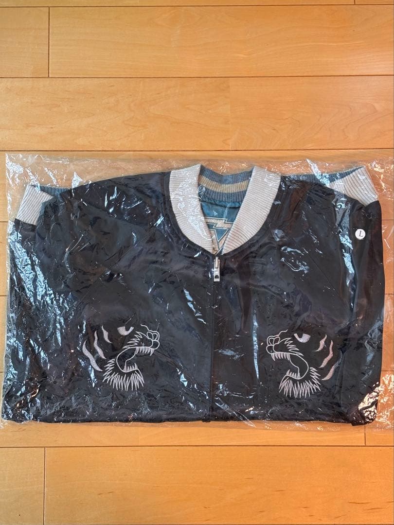 矢沢永吉スカジャン 鷹と虎刺繍　Ｌ　未使用未開封品