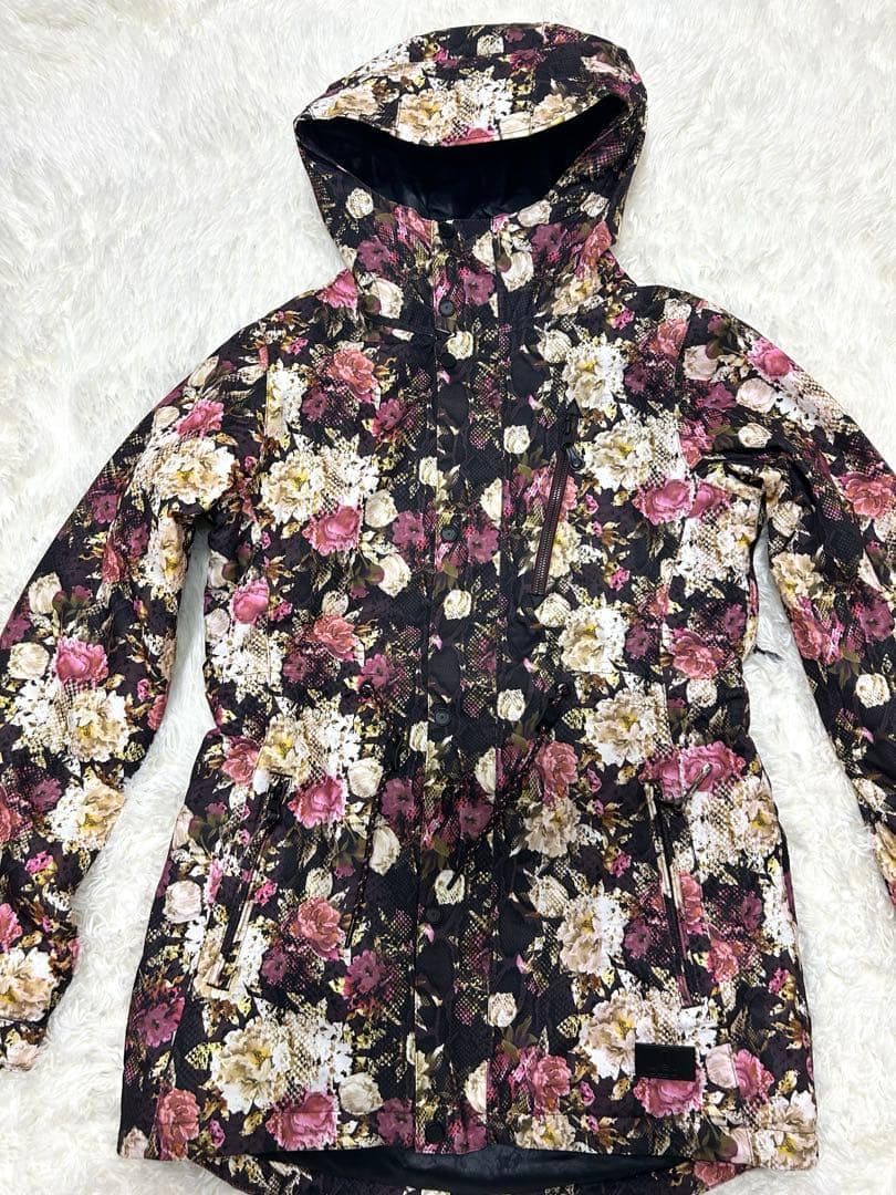美品　VOLCOM　スノーボードウェア　ジャケット　花柄　M　レディース