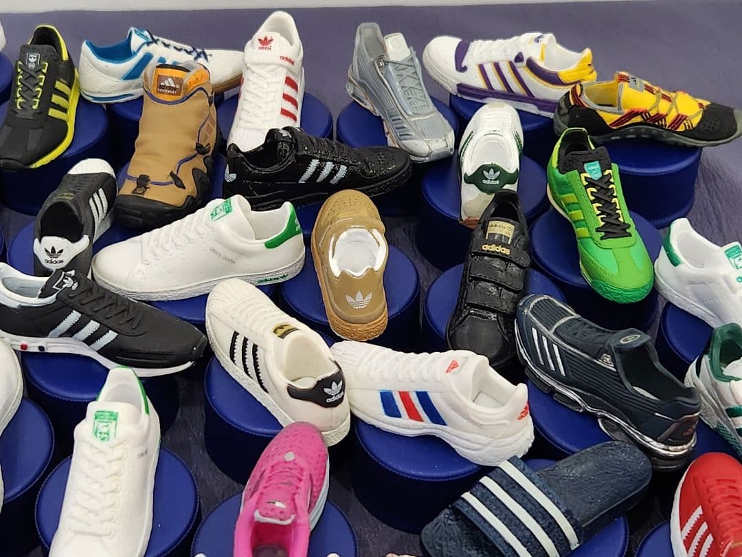 Adidas スニーカー フィギュアセット 83数