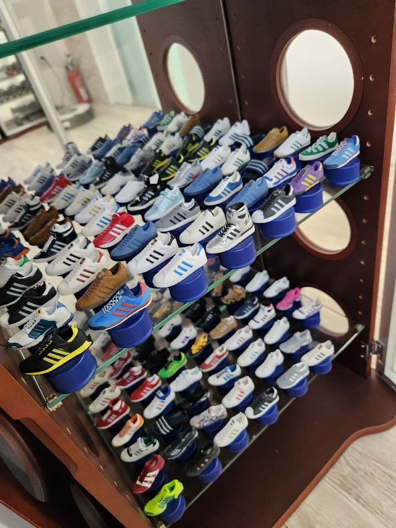 Adidas スニーカー フィギュアセット 83数