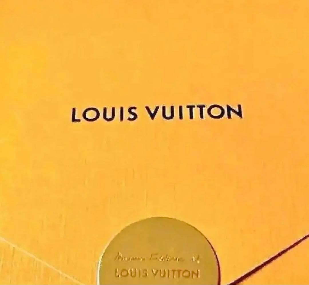 菓子 LOUIS VUITTON \"DAMIER\" TABLET CHOCOLATE