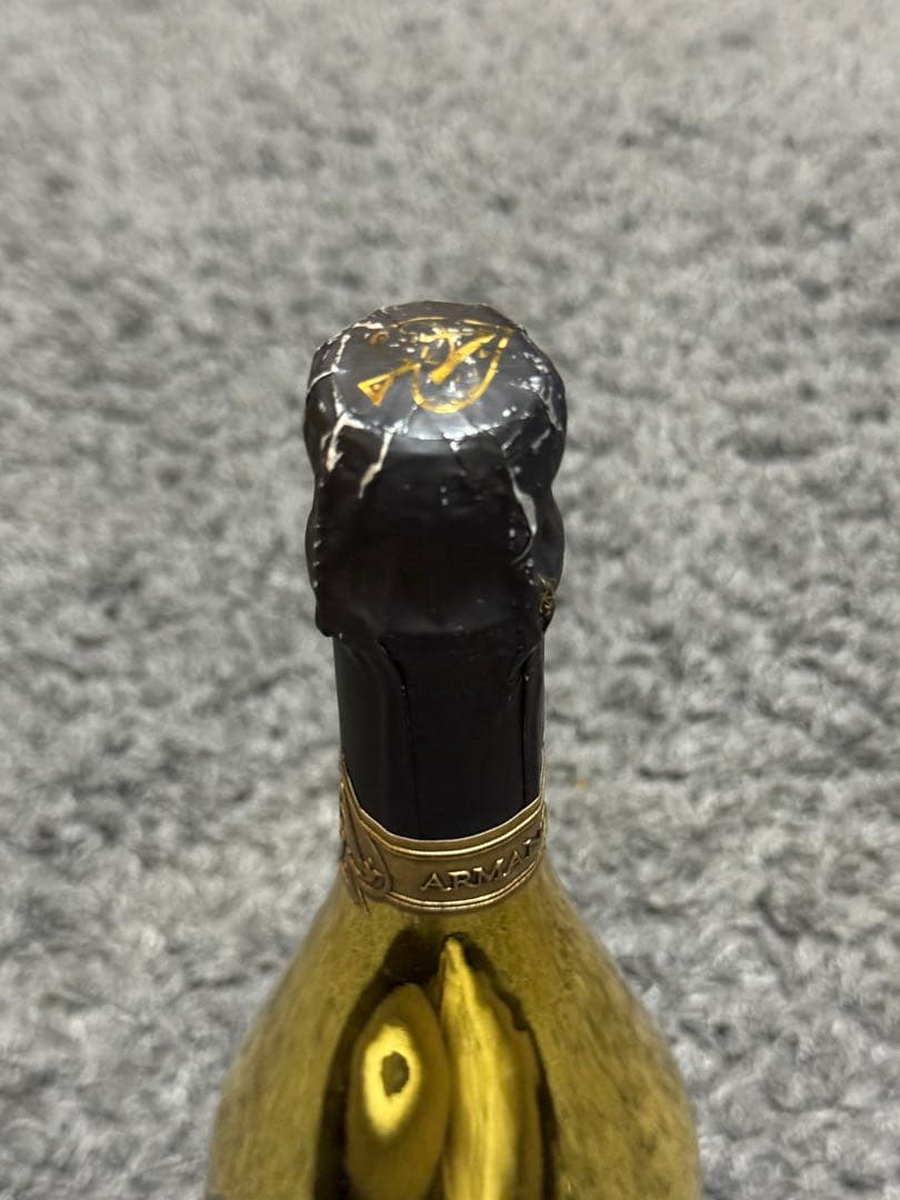 Armand de Brignac ブリュット シャンパン 金色ボトル