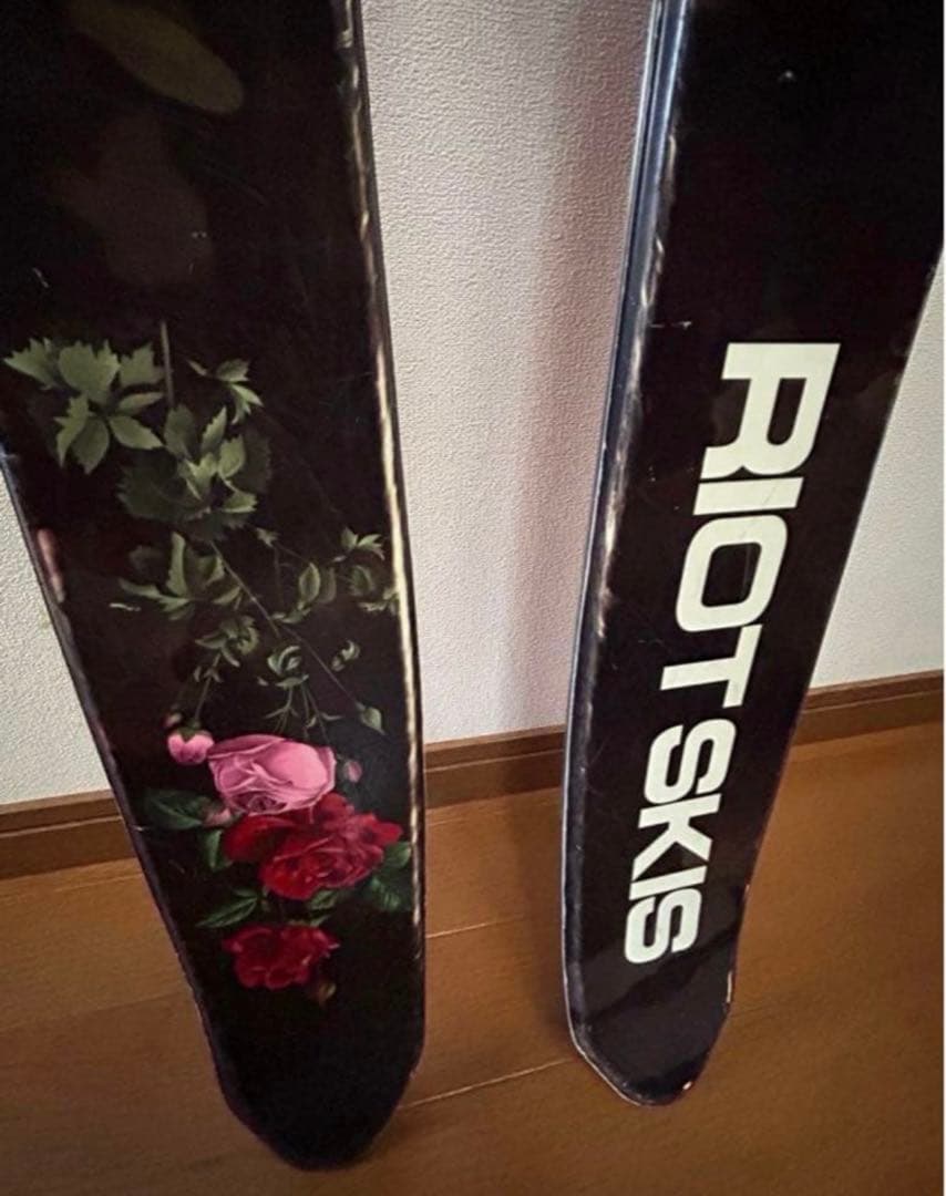 Riotskis ReBirth ライオットスキー　リバース　ビンディング付き