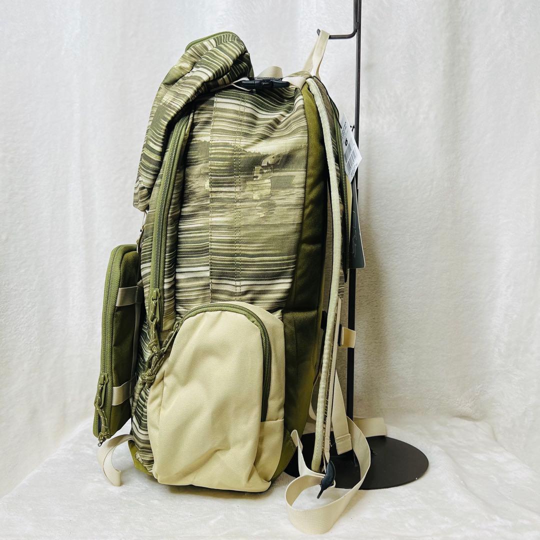 新品 BURTON × HCSC コラボ バックパック 多機能 スノボ 26L