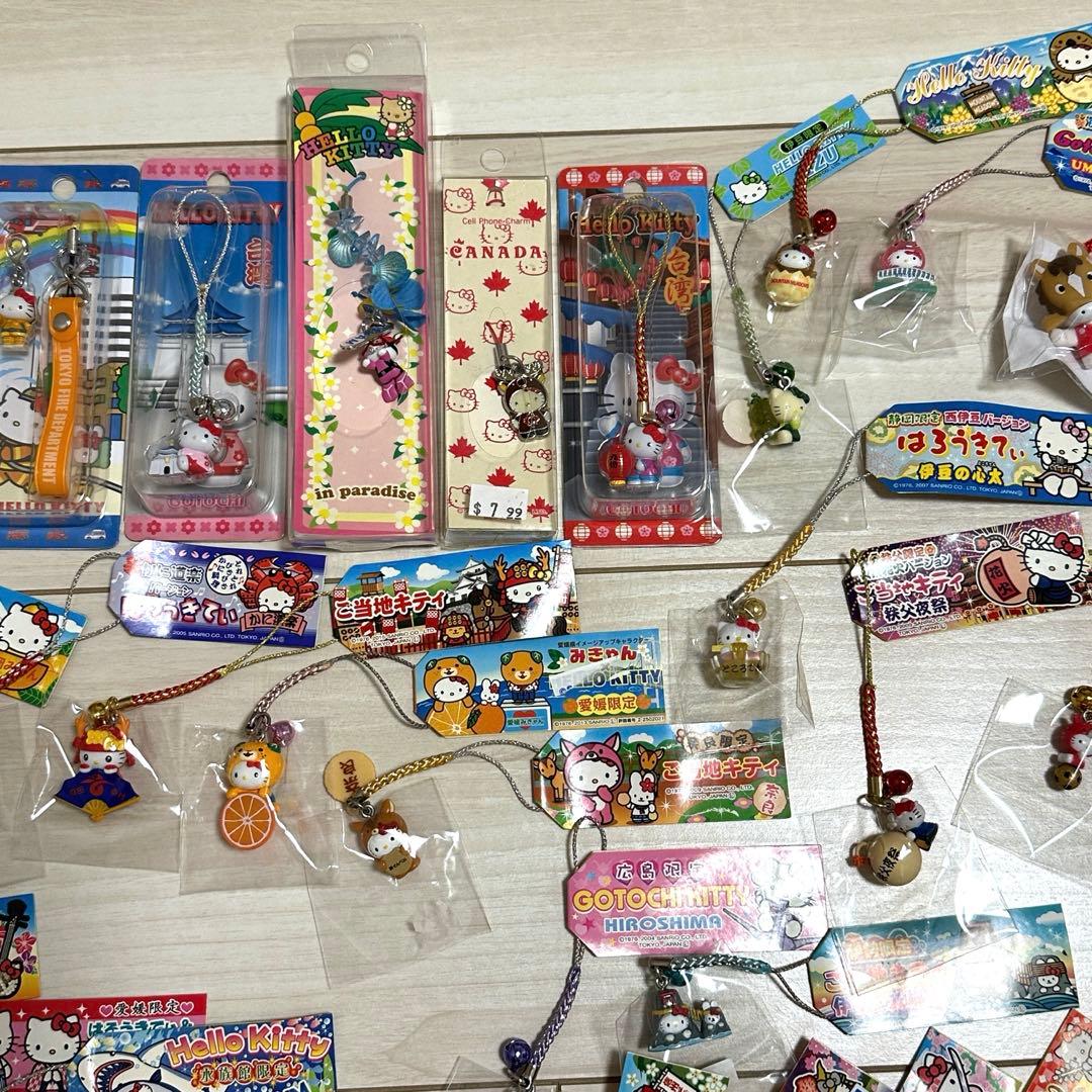 ご当地キティー　 ストラップ 55個セット