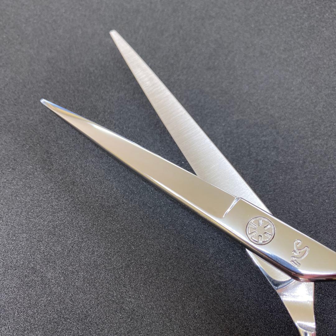 7インチシザー　バリバリ切れる！新品未使用 おススメ！