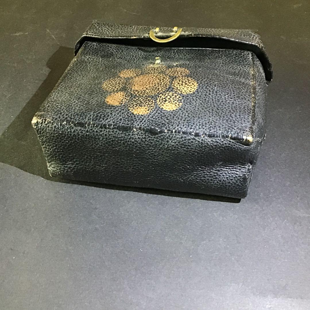 火縄銃玉入れ、早合　九曜紋金唐革押　家紋　江戸時代