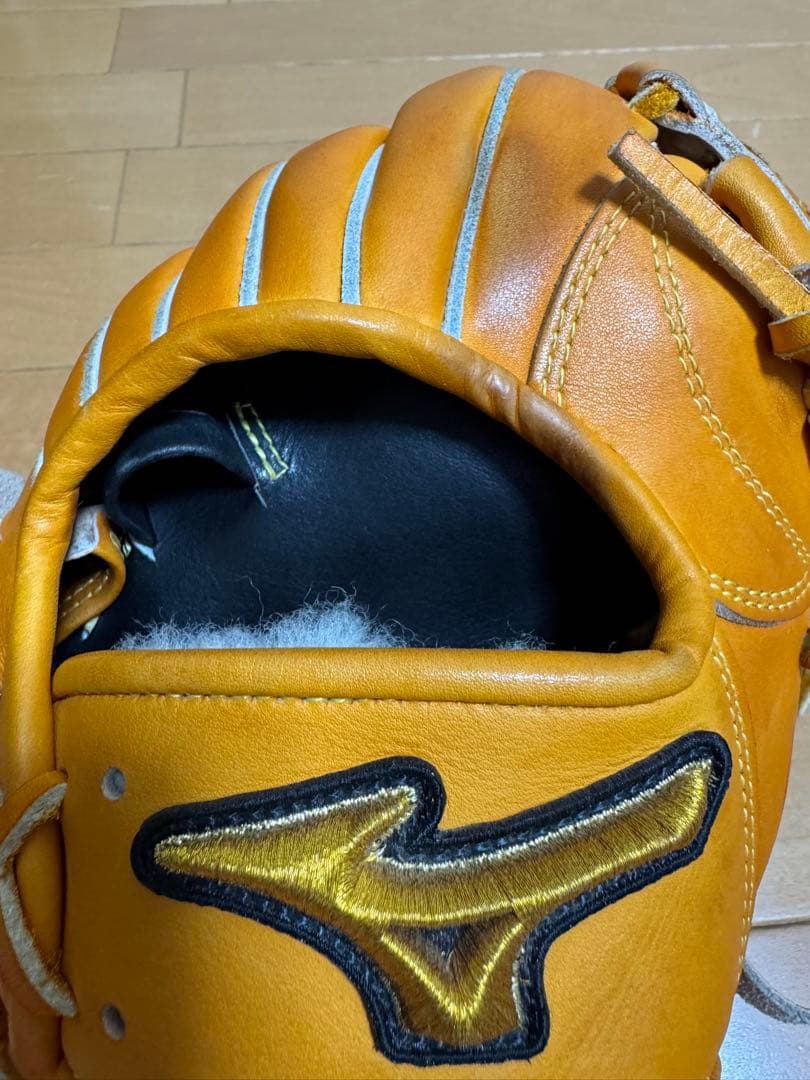 ミズノプロ　硬式グラブ内野手用