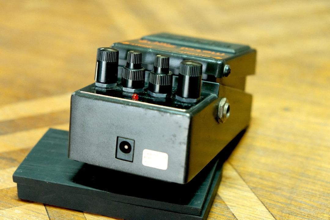 BOSS l Zone MT-2 メタルゾーン